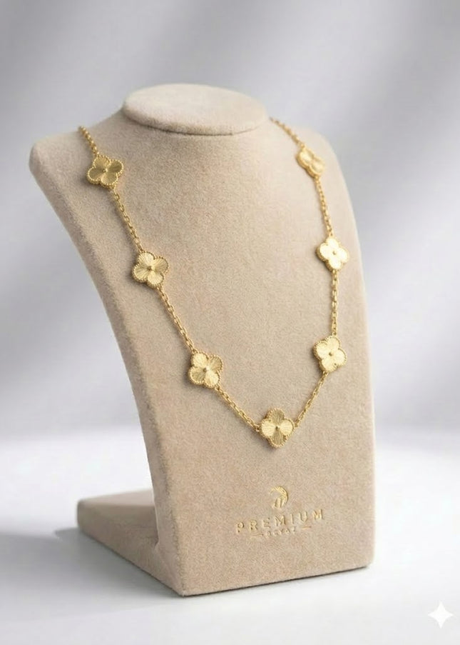 Gold Clover Charm Necklace – Elegant Layered Floral Design