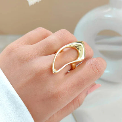 Elegant Gold Abstract Open Ring – Modern Minimalist Statement Piece