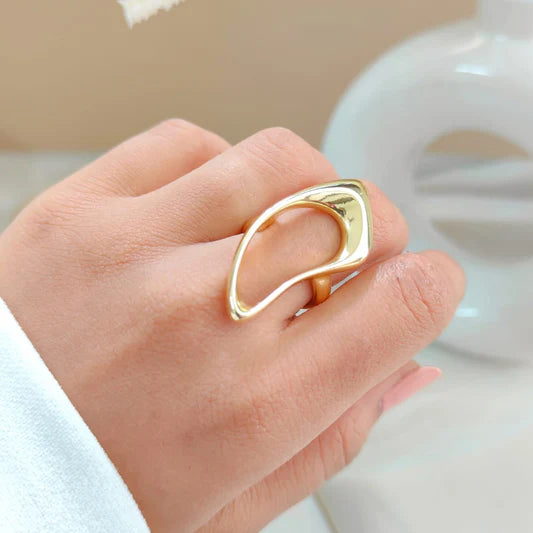 Elegant Gold Abstract Open Ring – Modern Minimalist Statement Piece