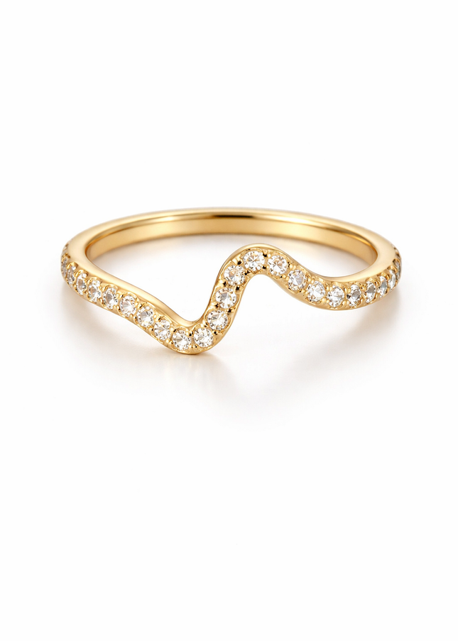 Gold Wave Strass Ring – Elegant Minimalist Women’s Band